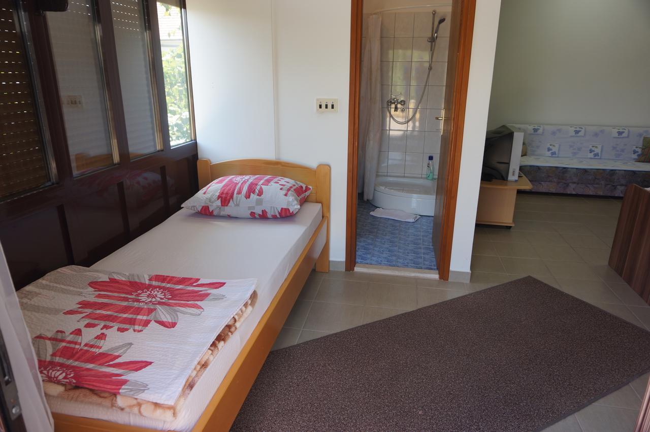 Apartments Bozic Trebinje Buitenkant foto